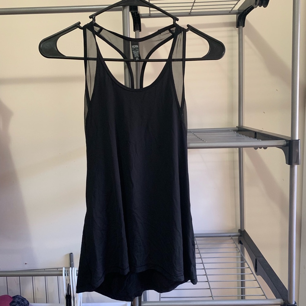 VS workout tee